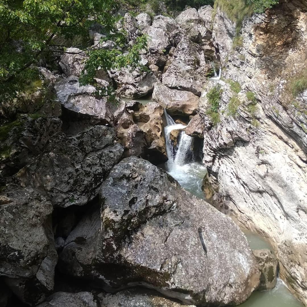 Guesthouse Letnja Basta Gornji Lukomir Buitenkant foto